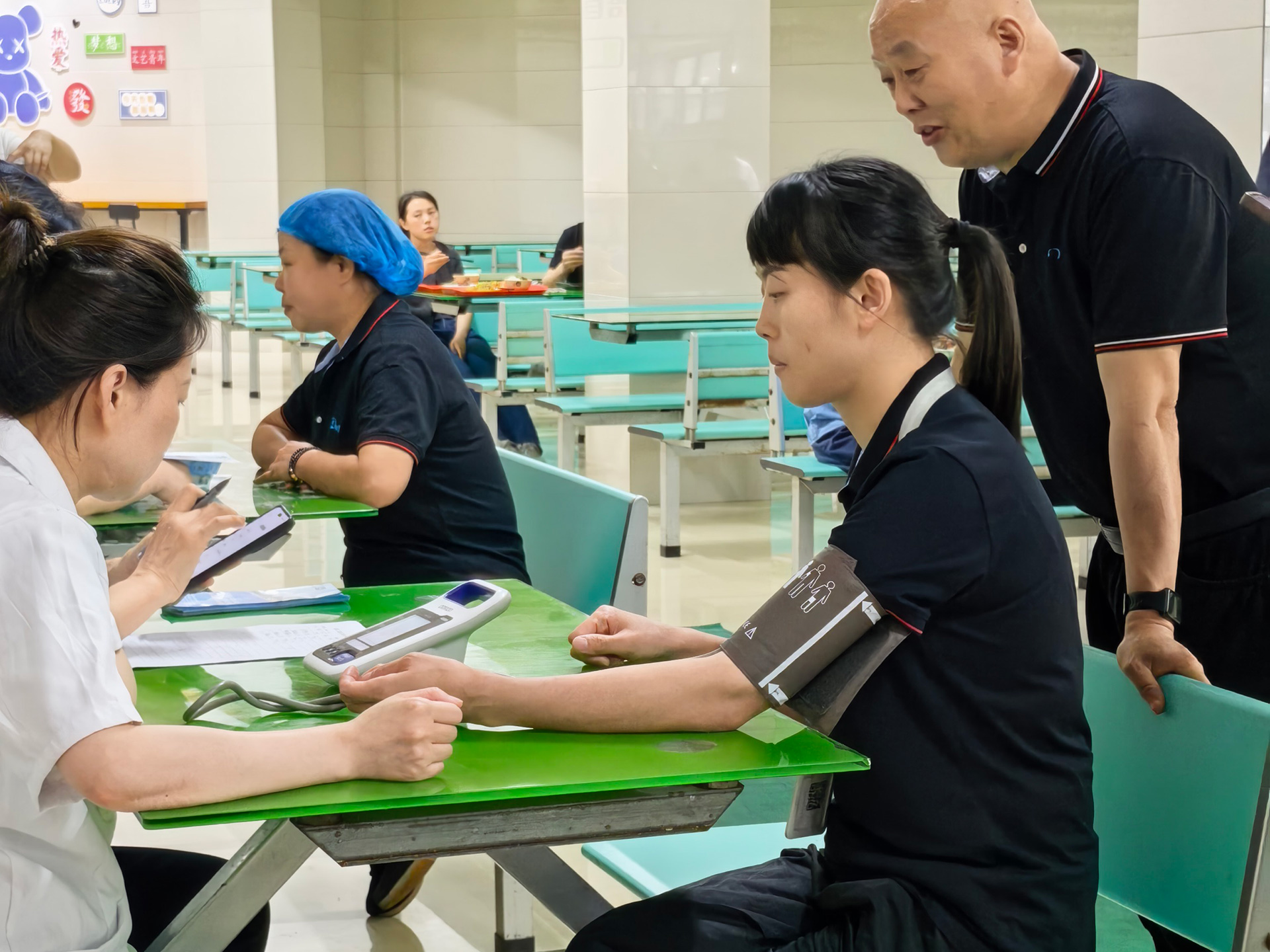 暖心医诊进大立，健康服务零距离